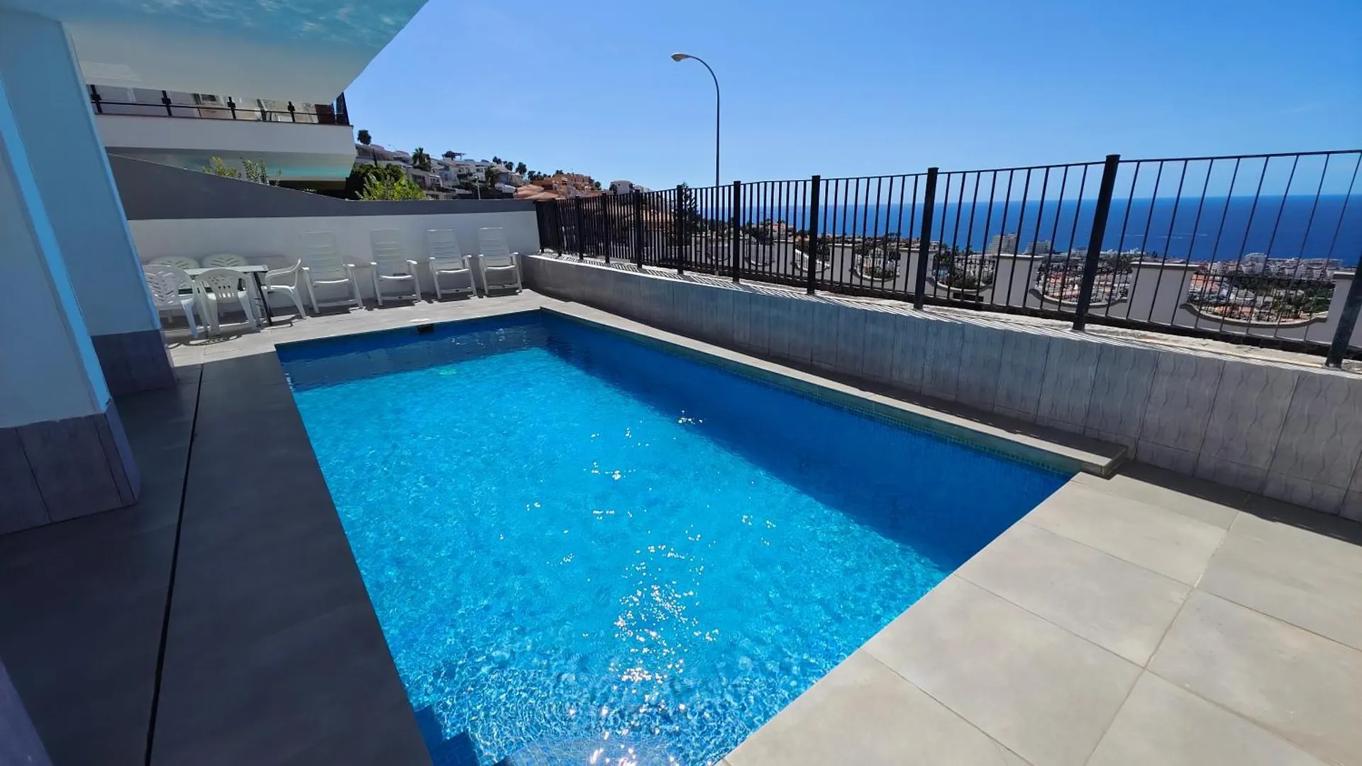 Luxury Villa With Fantastic Ocean Views And Private Pool 아데제
