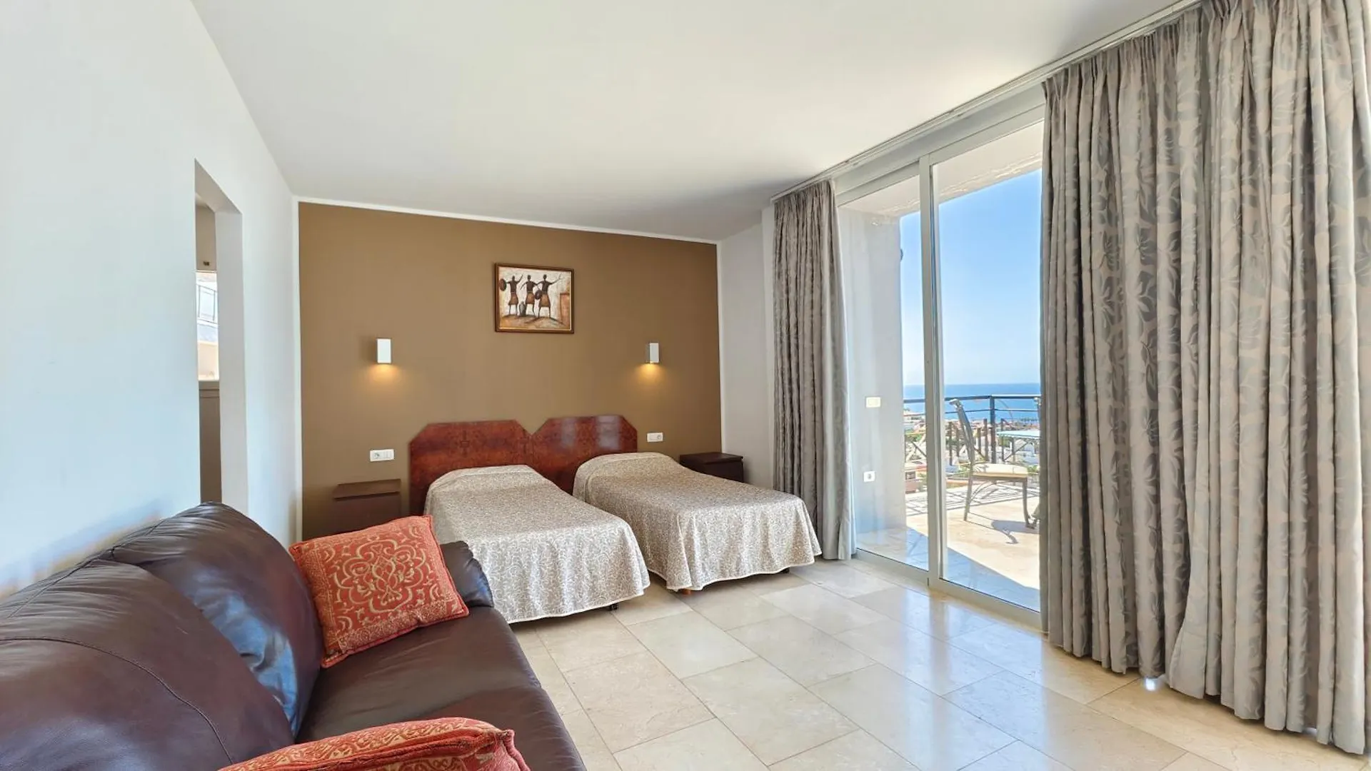 Luxury Villa With Fantastic Ocean Views And Private Pool 아데제